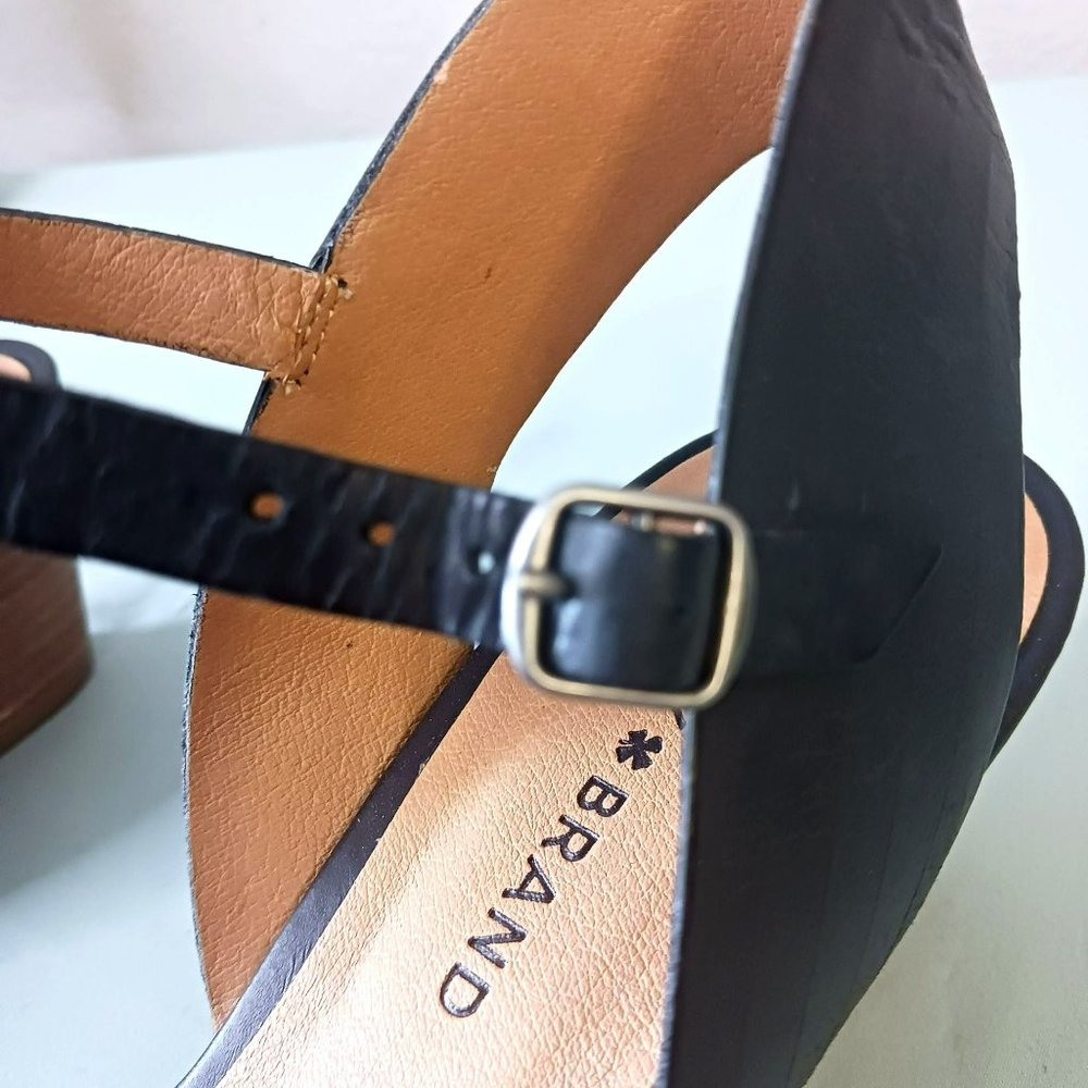 Lucky Brand Wedge Sandals - Picture 11 of 12